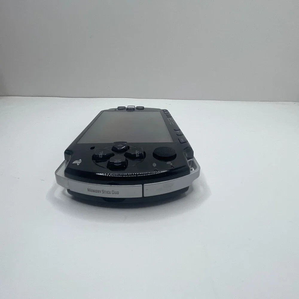 Black Sony PlayStation Portable PSP-2001 Handheld Game System Only *FOR PARTS*